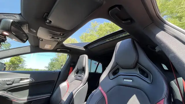 Mercedes-Benz Cla view 26