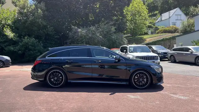 Mercedes-Benz Cla view 4