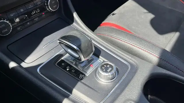 Mercedes-Benz Cla view 25