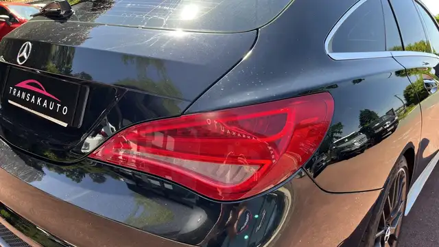 Mercedes-Benz Cla view 10