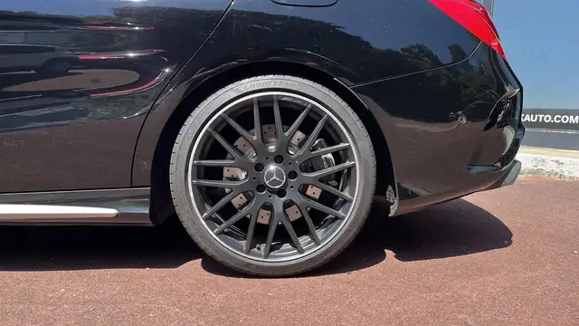Mercedes-Benz Cla view 12