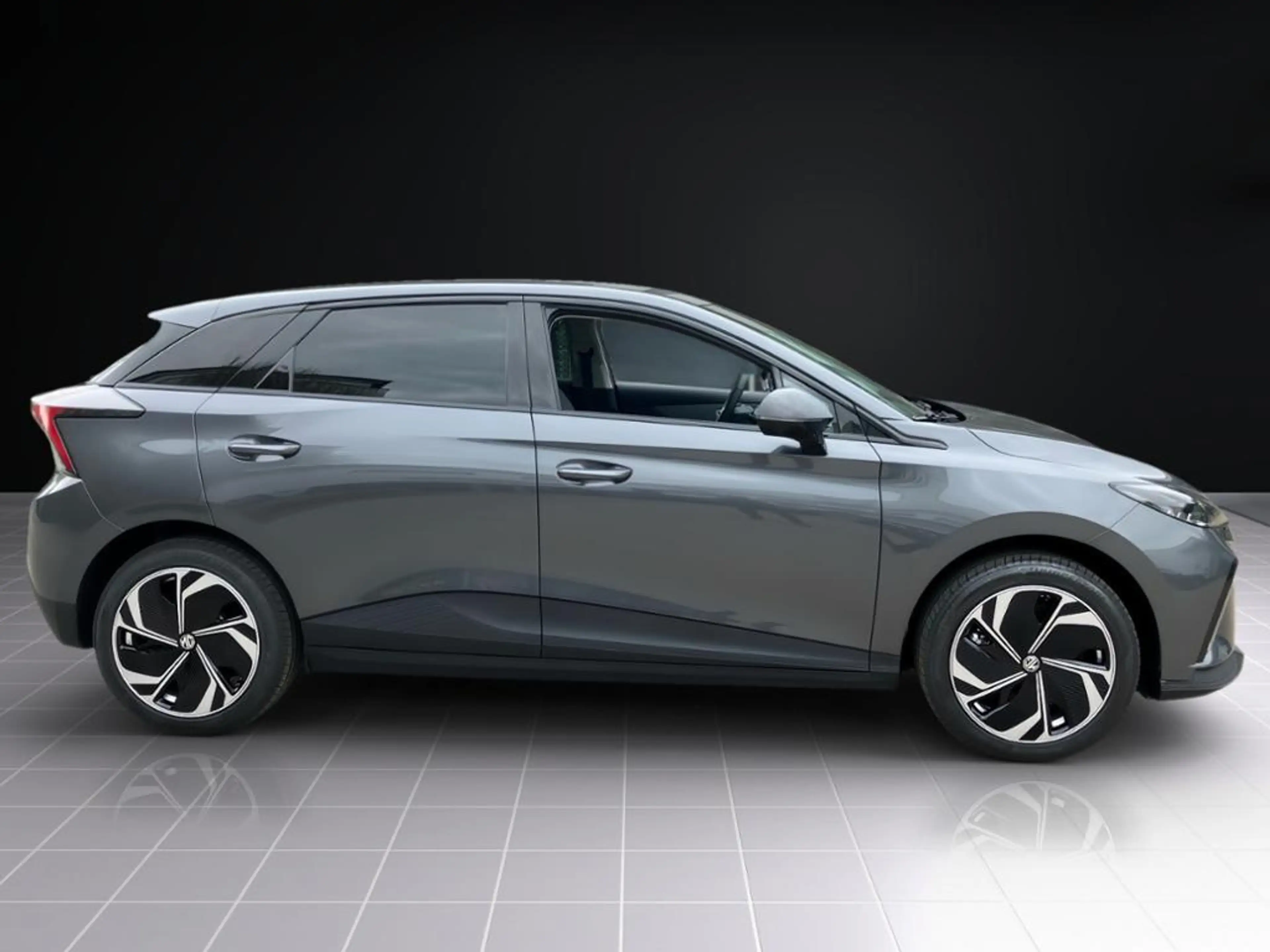 MG MG4 Luxury SPUR BiXenon XENON — photo 5