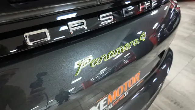 Porsche Panamera view 15