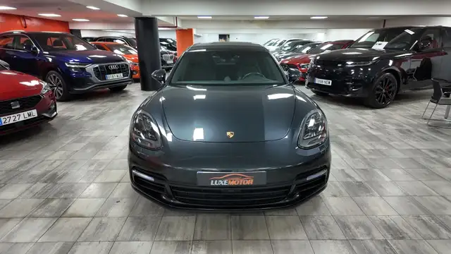 Porsche Panamera view 2