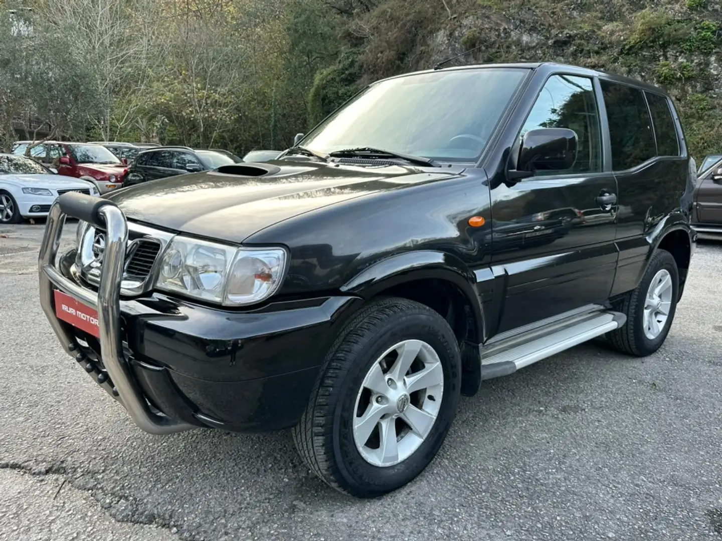 Nissan Terrano 2.7 TDI Sport Schwarz - 2