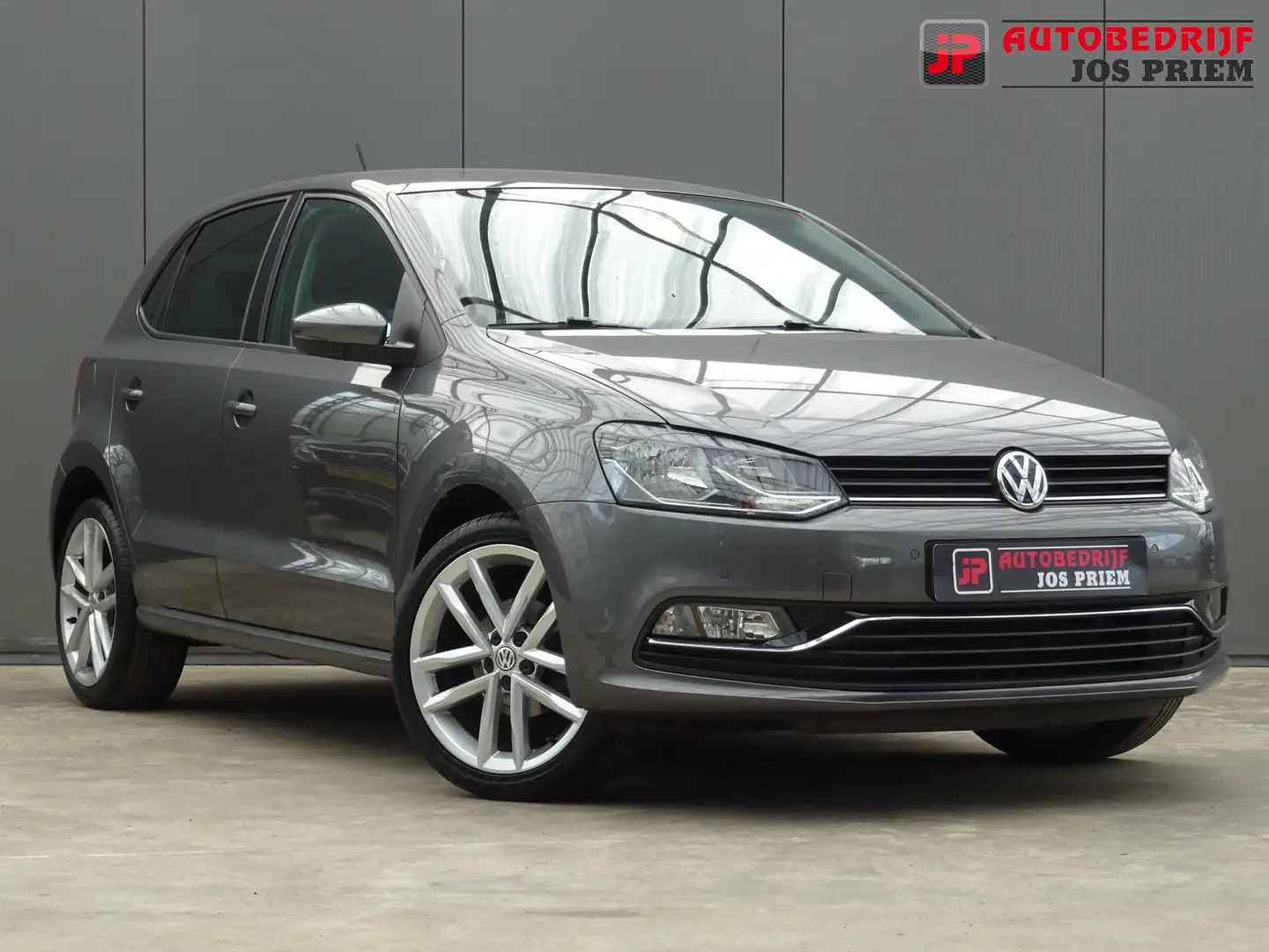 Volkswagen Polo 1.2 TSI Highline * ECC * PDC * AUTOMAAT !! Grijs - 2
