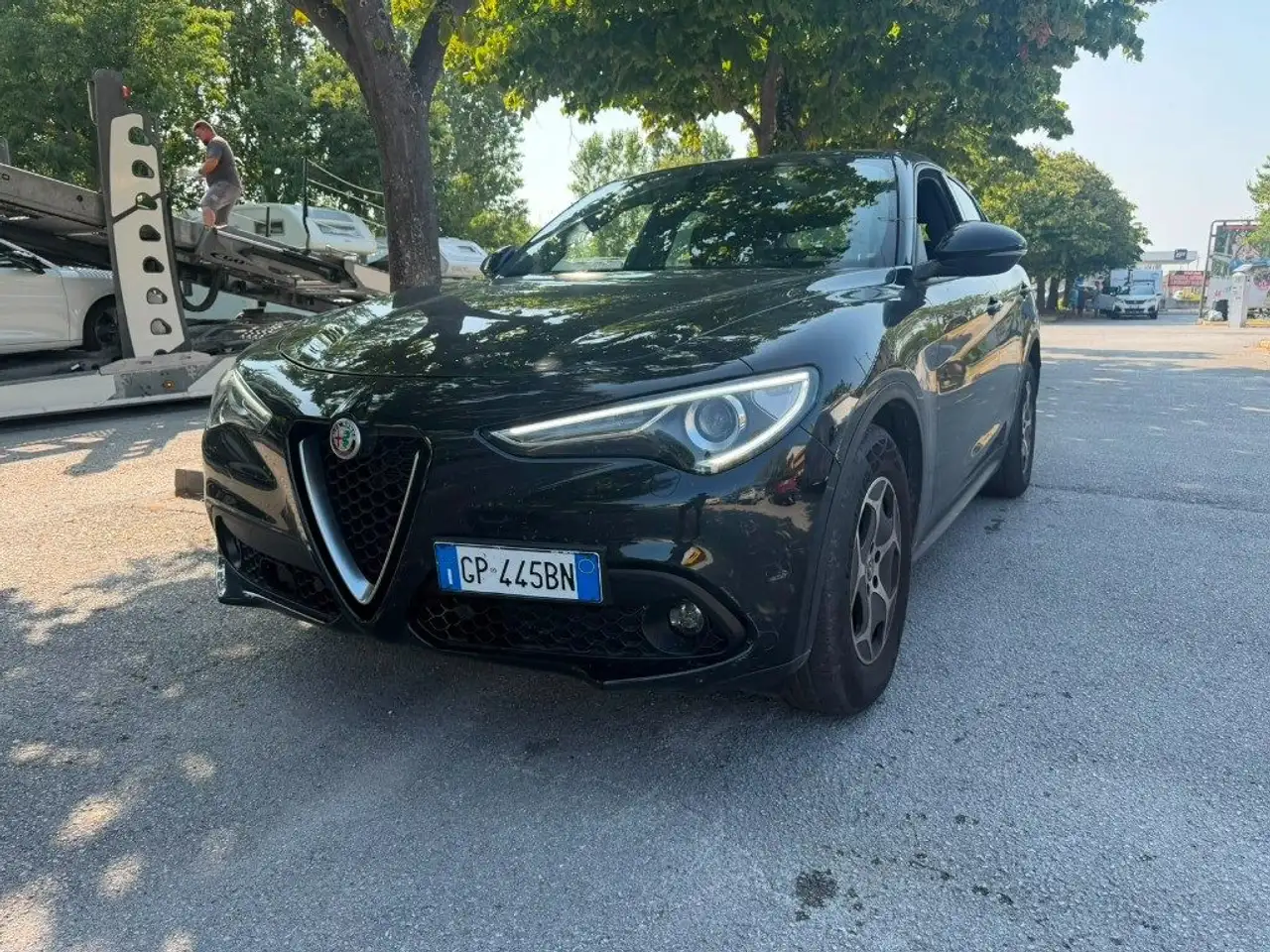 Alfa Romeo Stelvio 2023