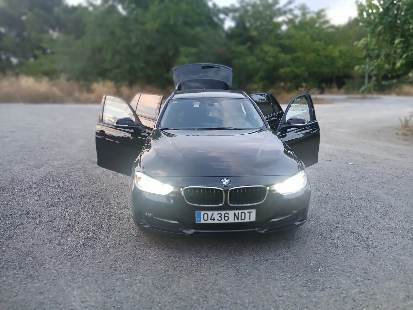 BMW 318 318d Touring xDrive Sport - 1