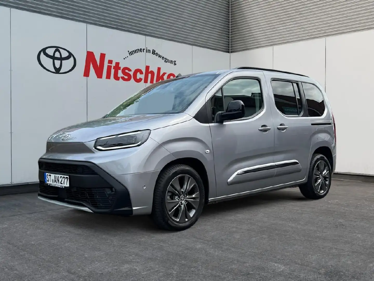 Toyota Proace City Verso 1.5 D-4D L1 Lounge Gris - 1