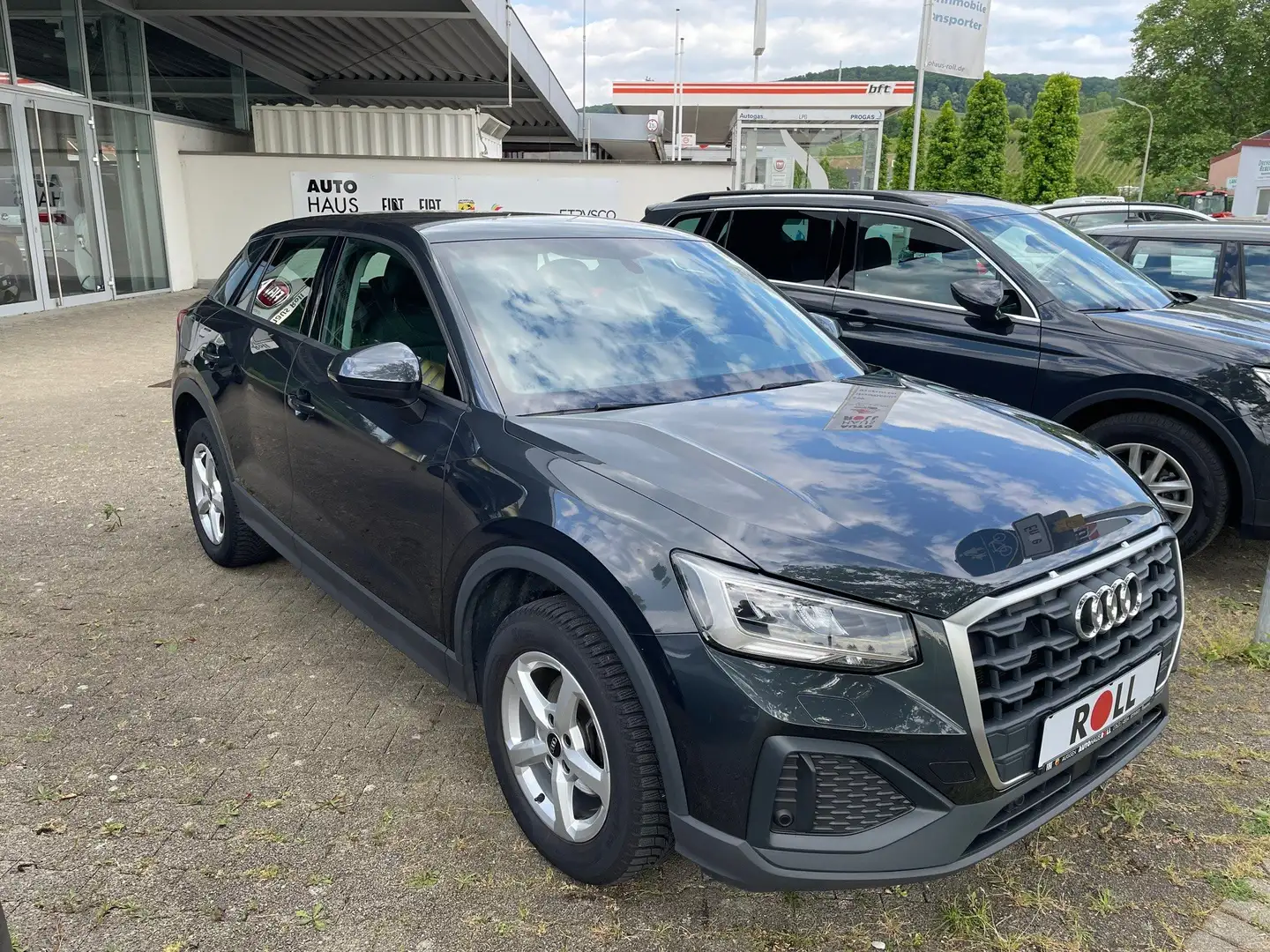 Audi Q2 35 TFSI AUTOMATIK Gris - 2