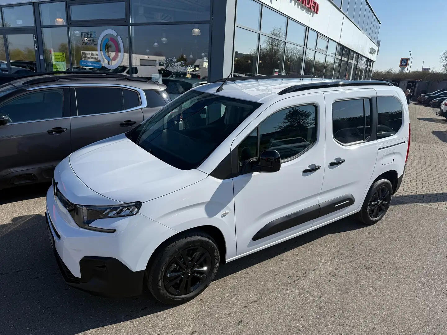 Citroen Berlingo BlueHDI 130 Max EAT8 Automatik Bianco - 1