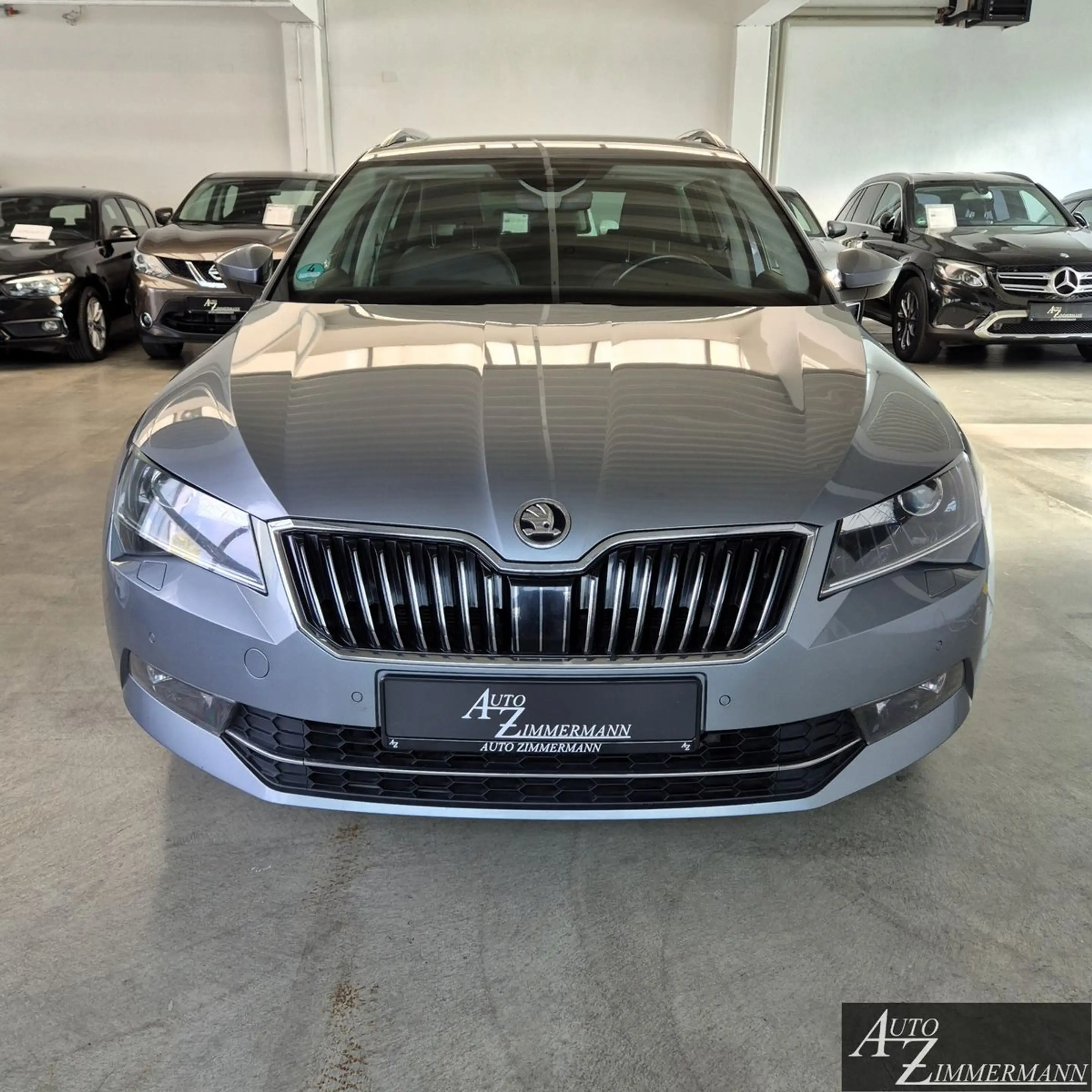 Skoda Superb 2,0TDI DSG Style 4x4 Leder*ACC*AHK*19Zoll — photo 2