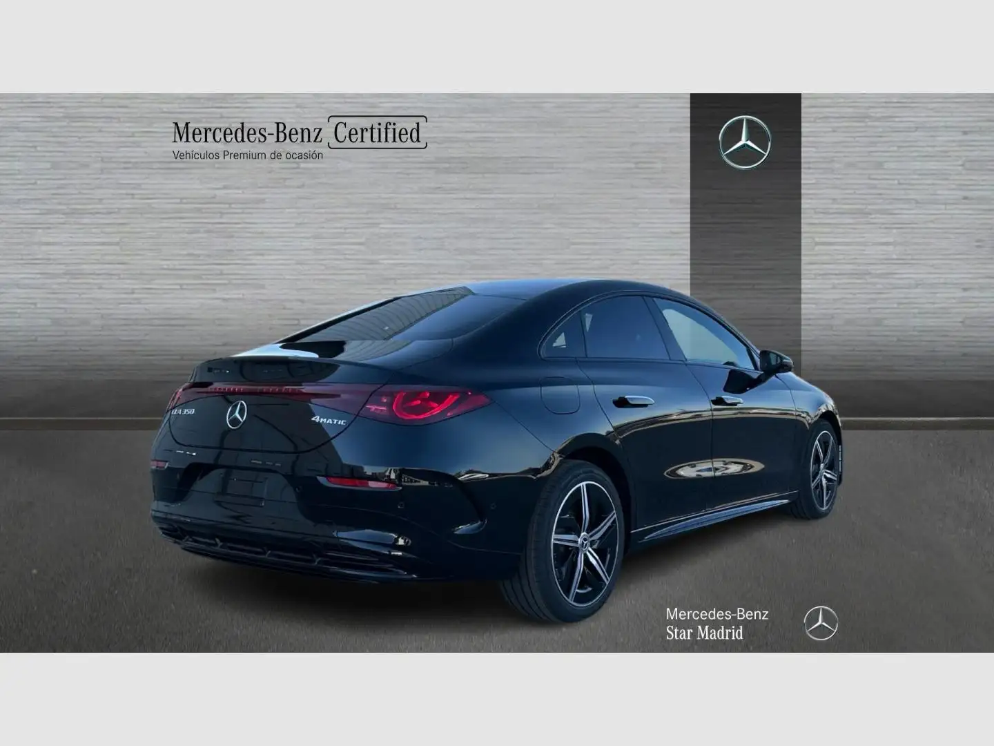 Mercedes-Benz CLA 350 4MATIC con tecnología EQ Schwarz - 2