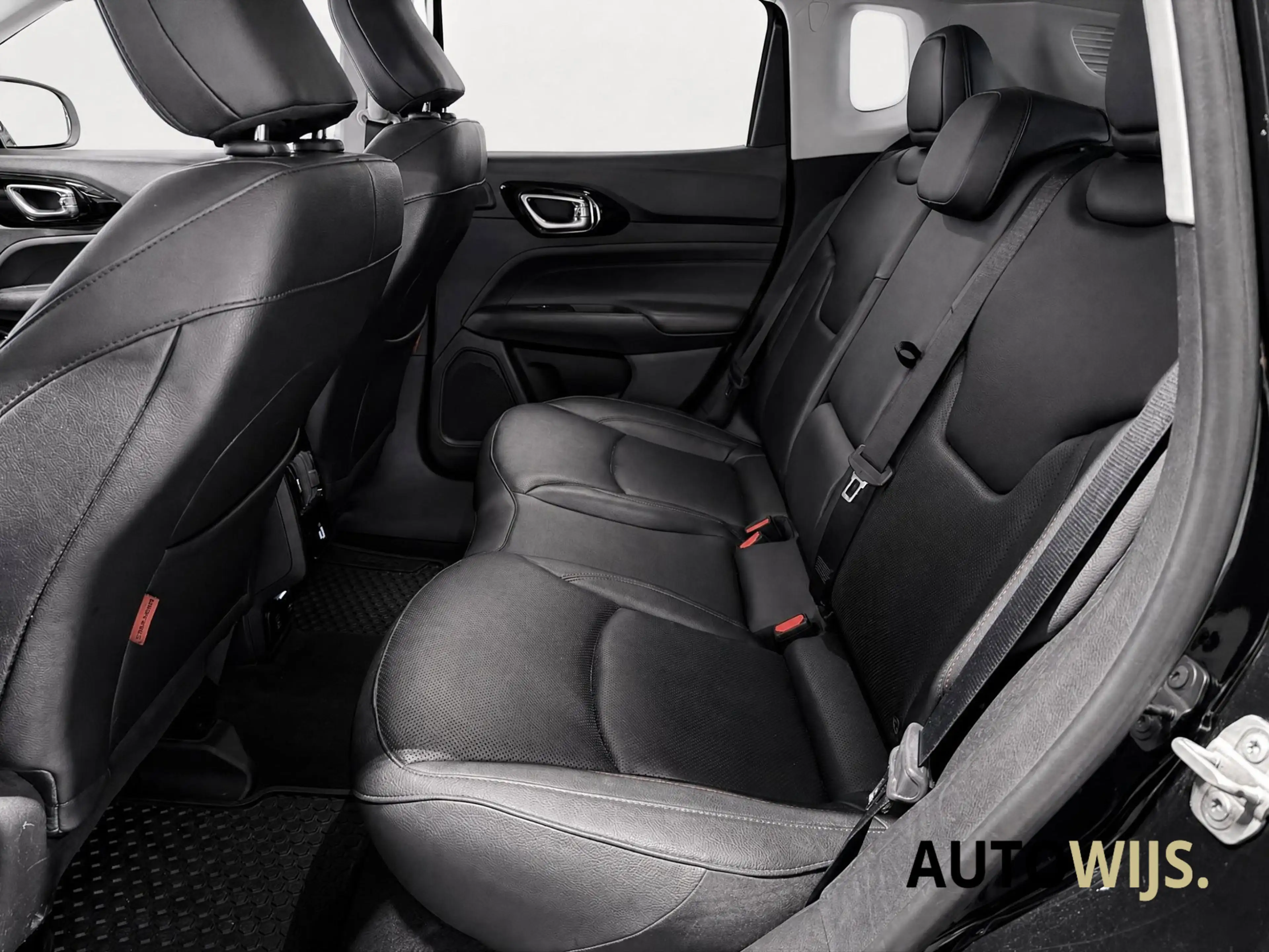Jeep Compass 4xe 240 Plug-in Hybrid Electric Trailhawk|LEDER|TR — photo 12