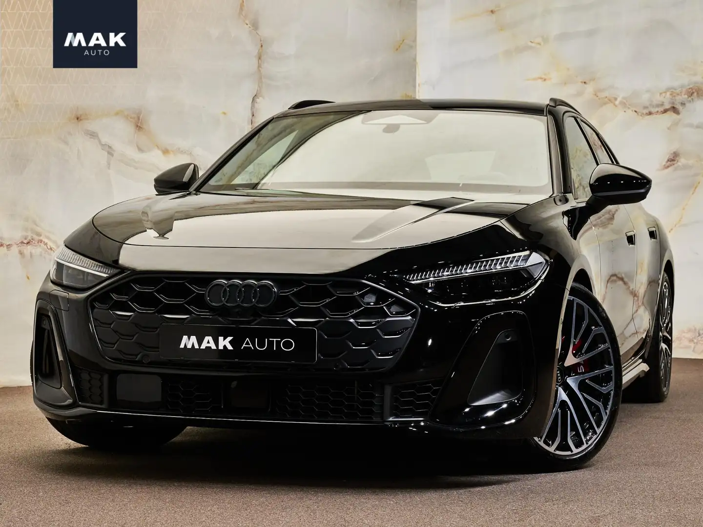 Audi S5 Avant 3.0 TFSI Quattro, pano, tr.haak, 20", B&O, m Zwart - 1