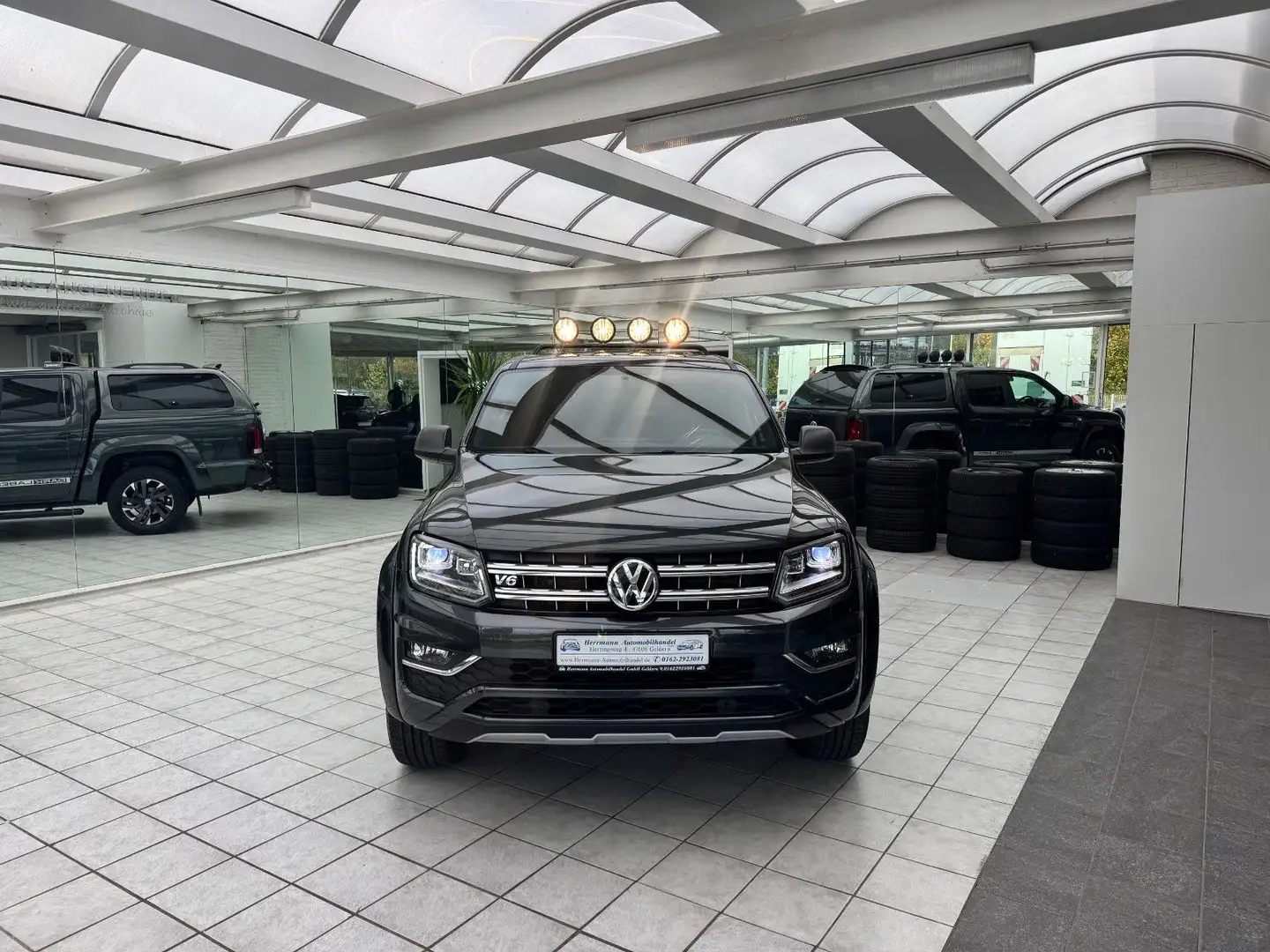 Volkswagen Amarok Dark Label 4Motion Jägerwagen Handwerker Grau - 1