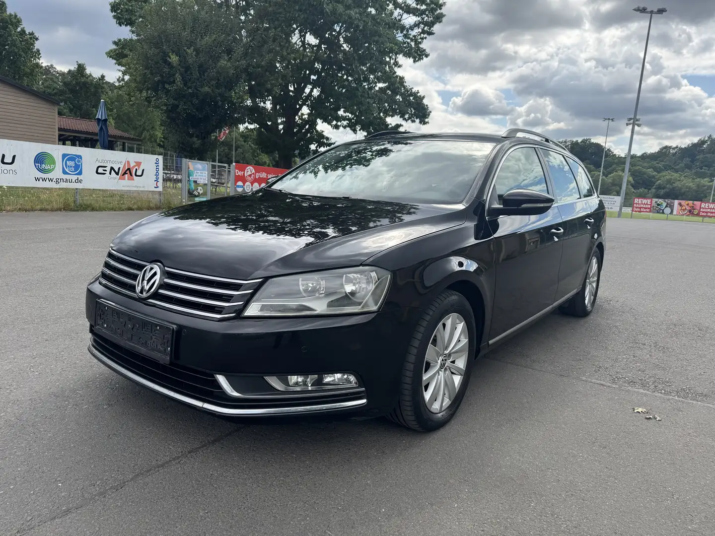 Volkswagen Passat Variant Comfortline 2.0 TDI BlueMotion / Navi / AHK Negro - 1