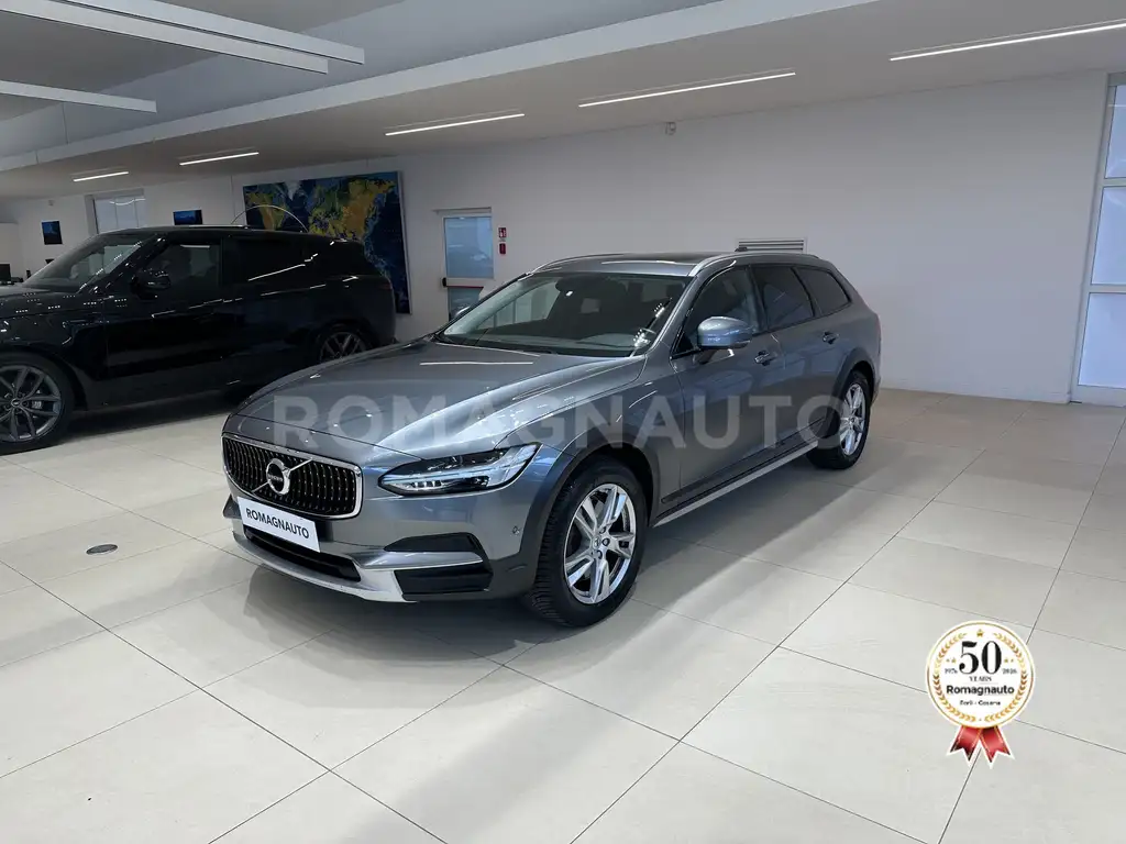 Volvo V90 Cross Country 2018 из Европы — купить под ключ