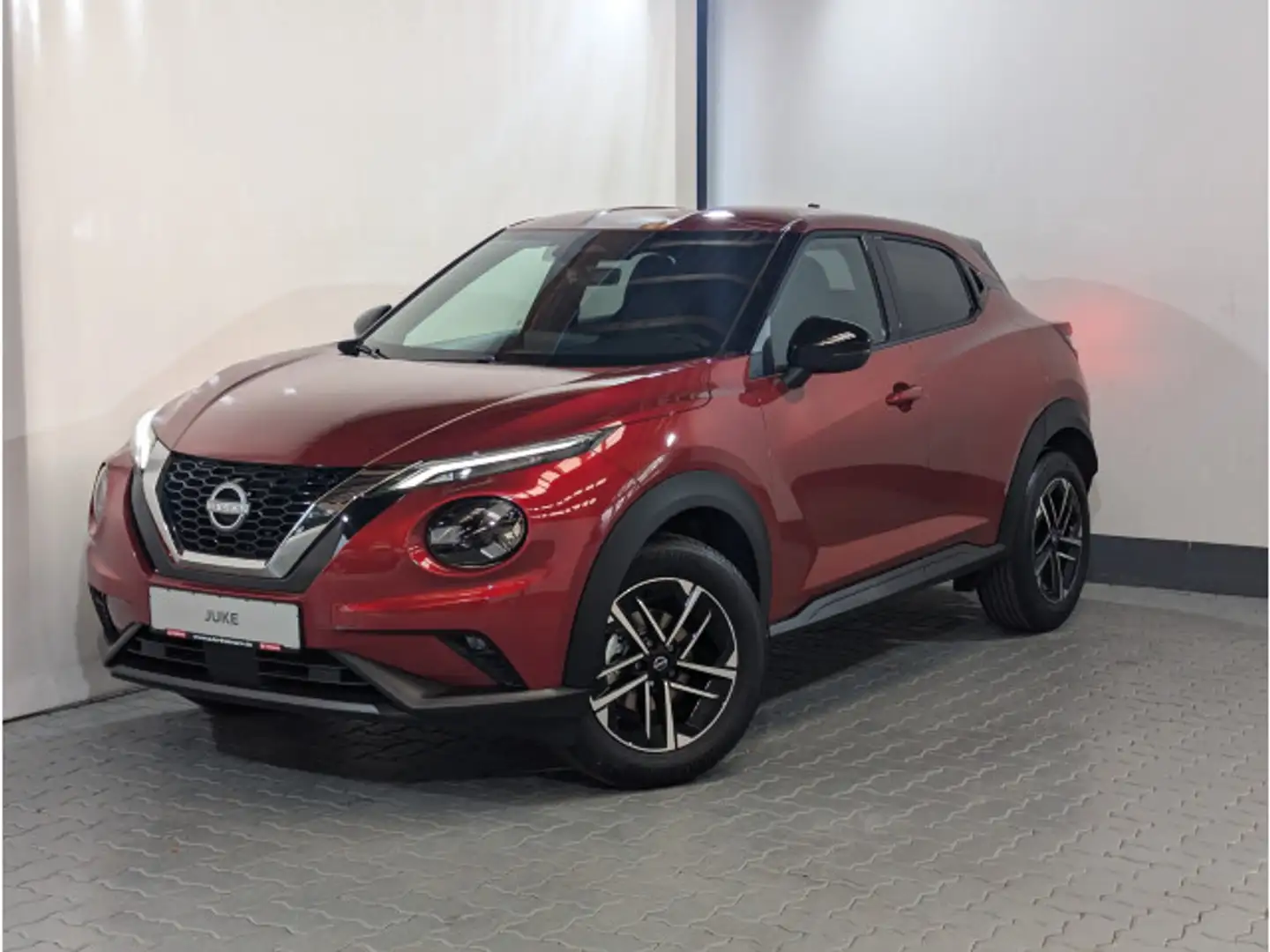Nissan Juke 1.0 DIG-T  N-Connecta Winter Rouge - 2