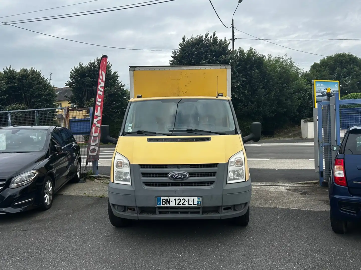 Ford Transit 2.2 tdci Jaune - 2