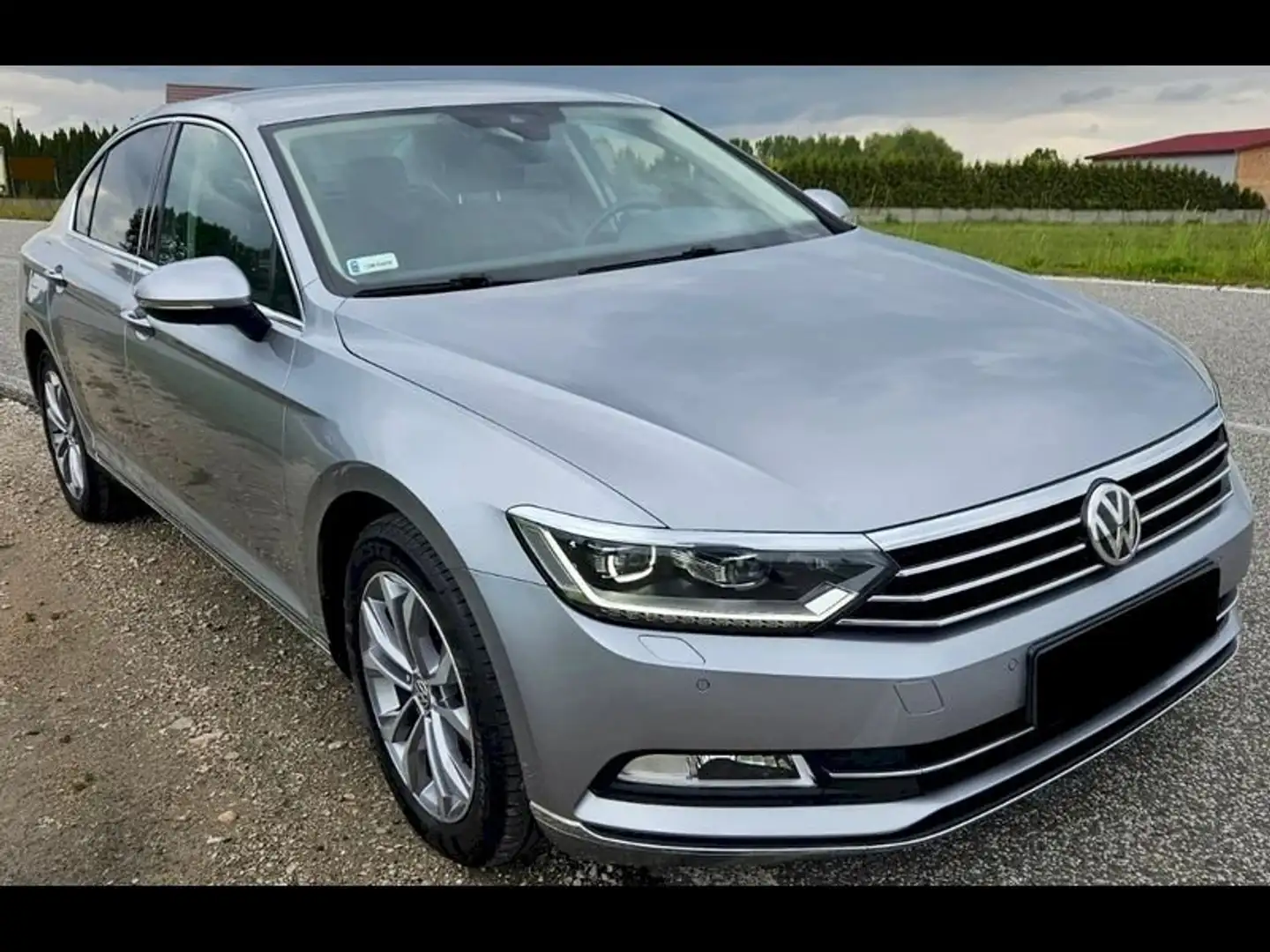 Volkswagen Passat 2.0 TDI (110 kW / 150 PS) BlueMotion Tech Highline - 2