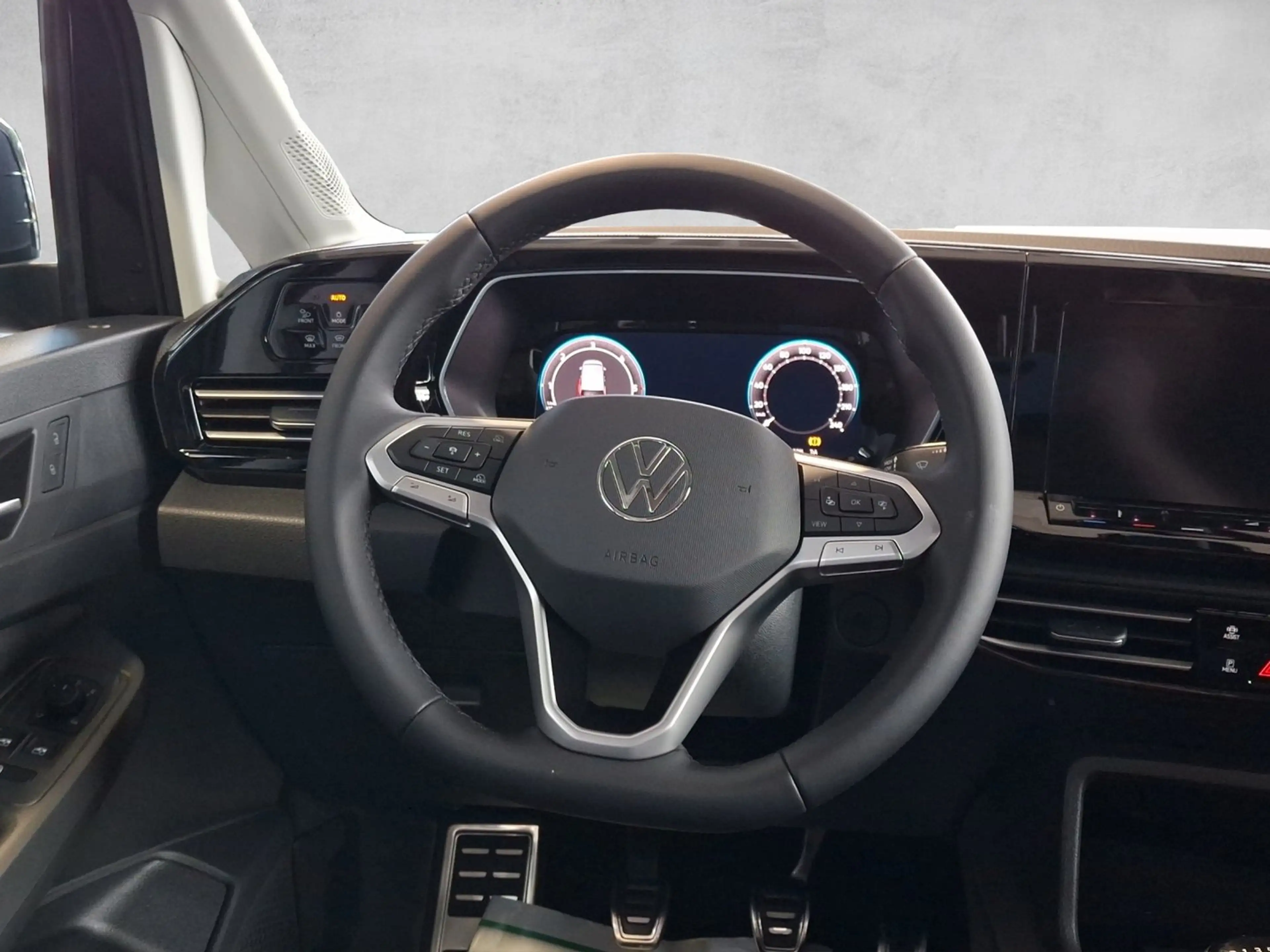 Volkswagen Caddy Dark Label Maxi TDI 4MOTION — photo 8