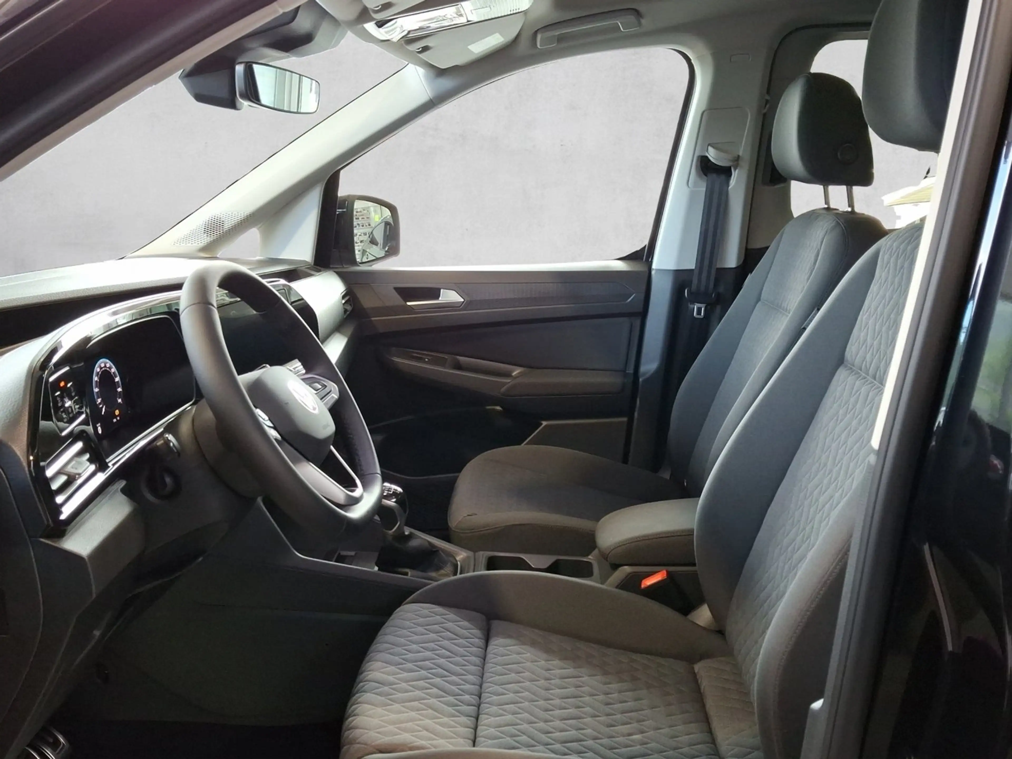 Volkswagen Caddy Dark Label Maxi TDI 4MOTION — photo 5