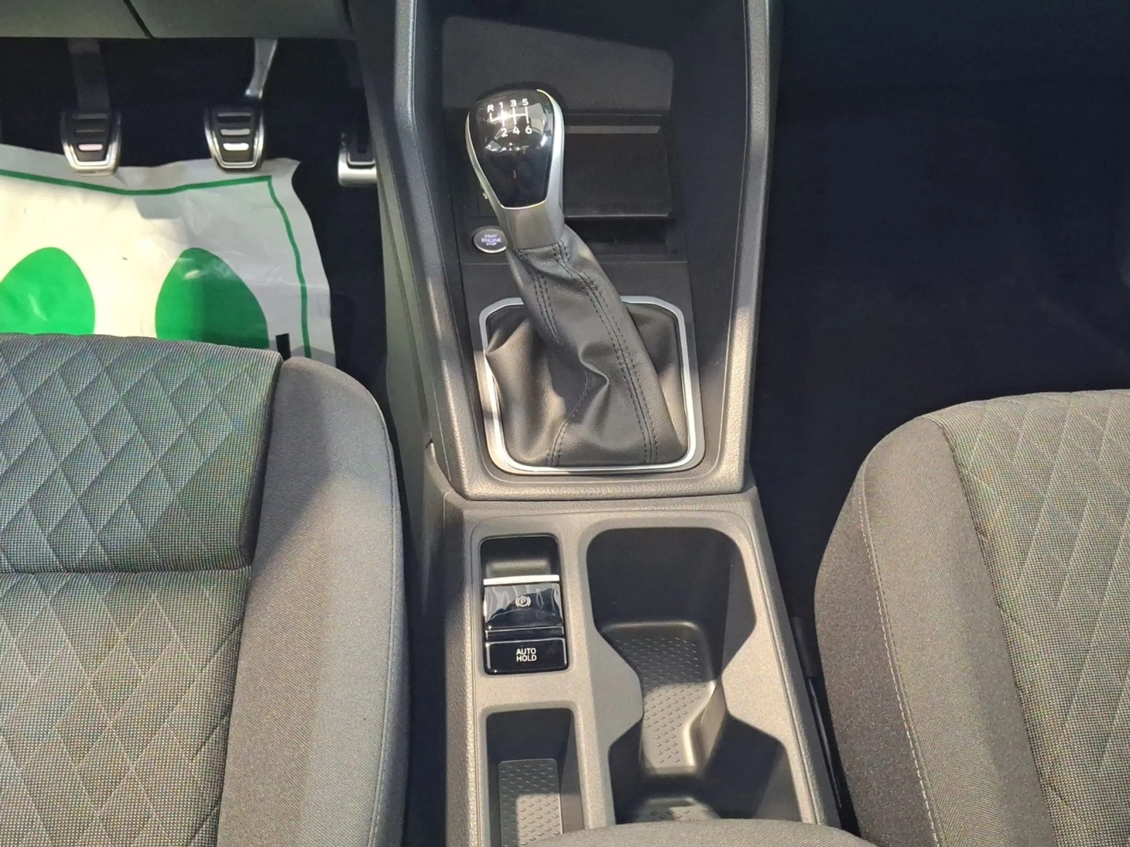 Volkswagen Caddy Dark Label Maxi TDI 4MOTION — photo 10