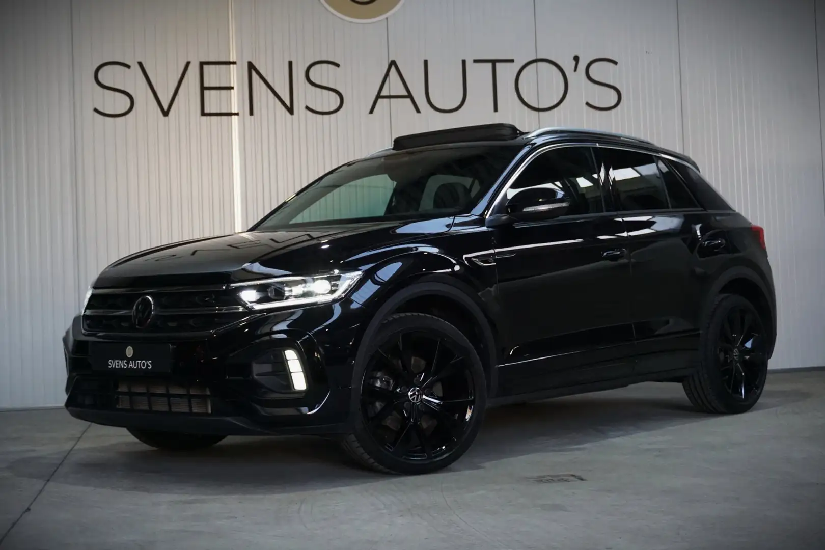 Volkswagen T-Roc 1.5 TSI R-Line Black Style Pano|Trekhaak|Camera|19 Schwarz - 2