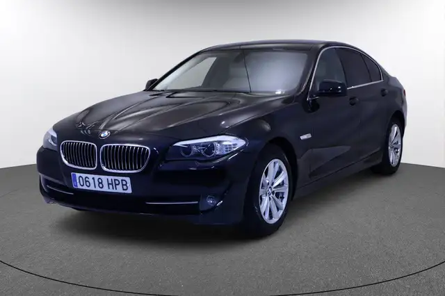 BMW 520 520d Essential Edition