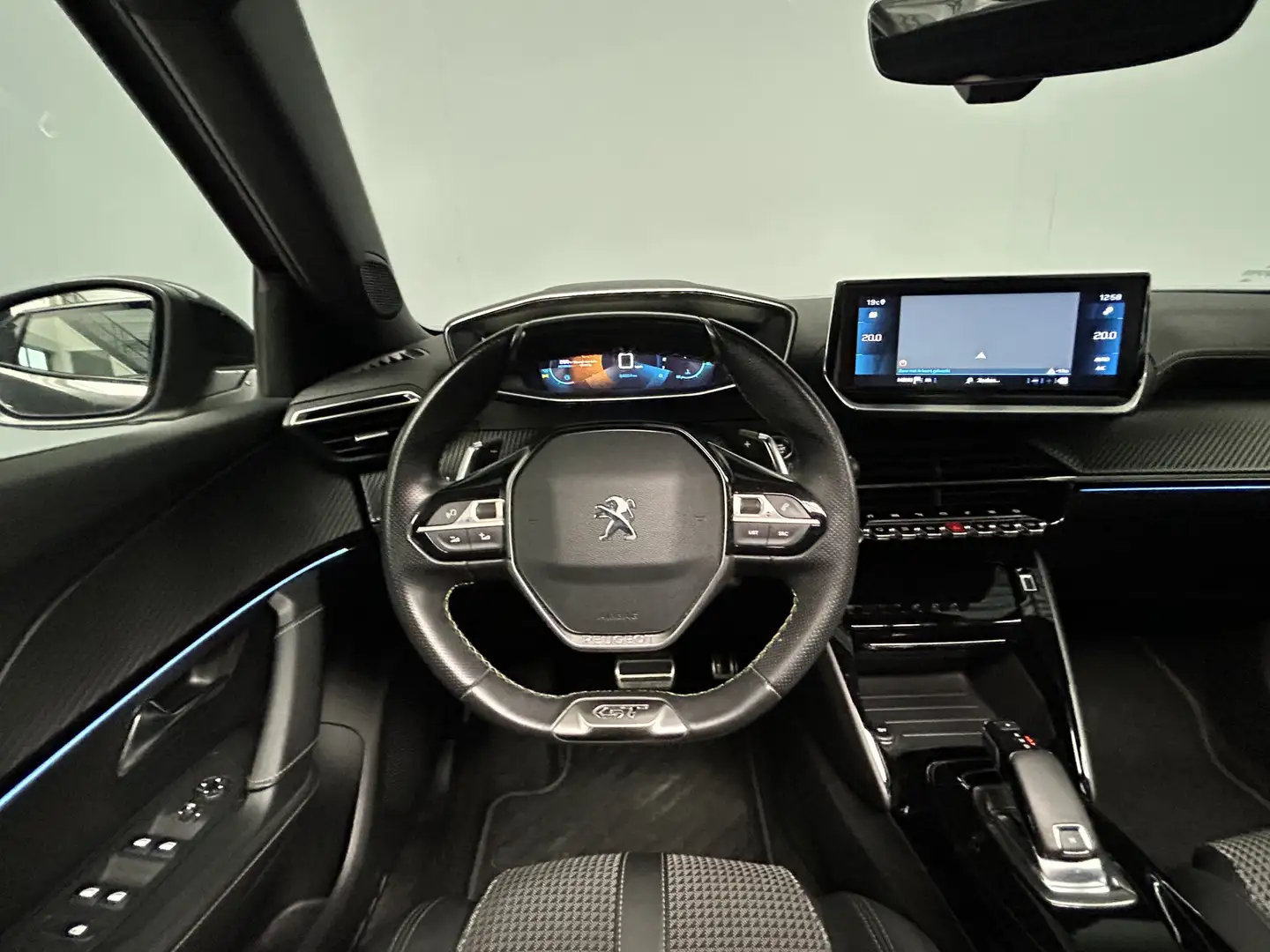 Peugeot 2008 1.2 PureTech GT-Line Automaat|Nwe Riem|Pano|Camera Gris - 2