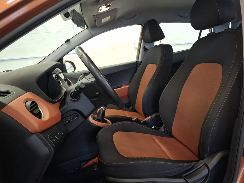 Hyundai i10 1.0i i-Motion Premium 3e Eigenaar Airco Garantie M — photo 8