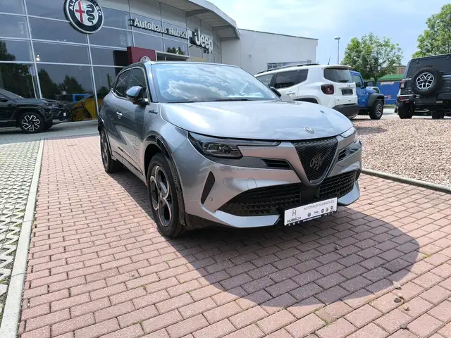 Alfa Romeo Junior