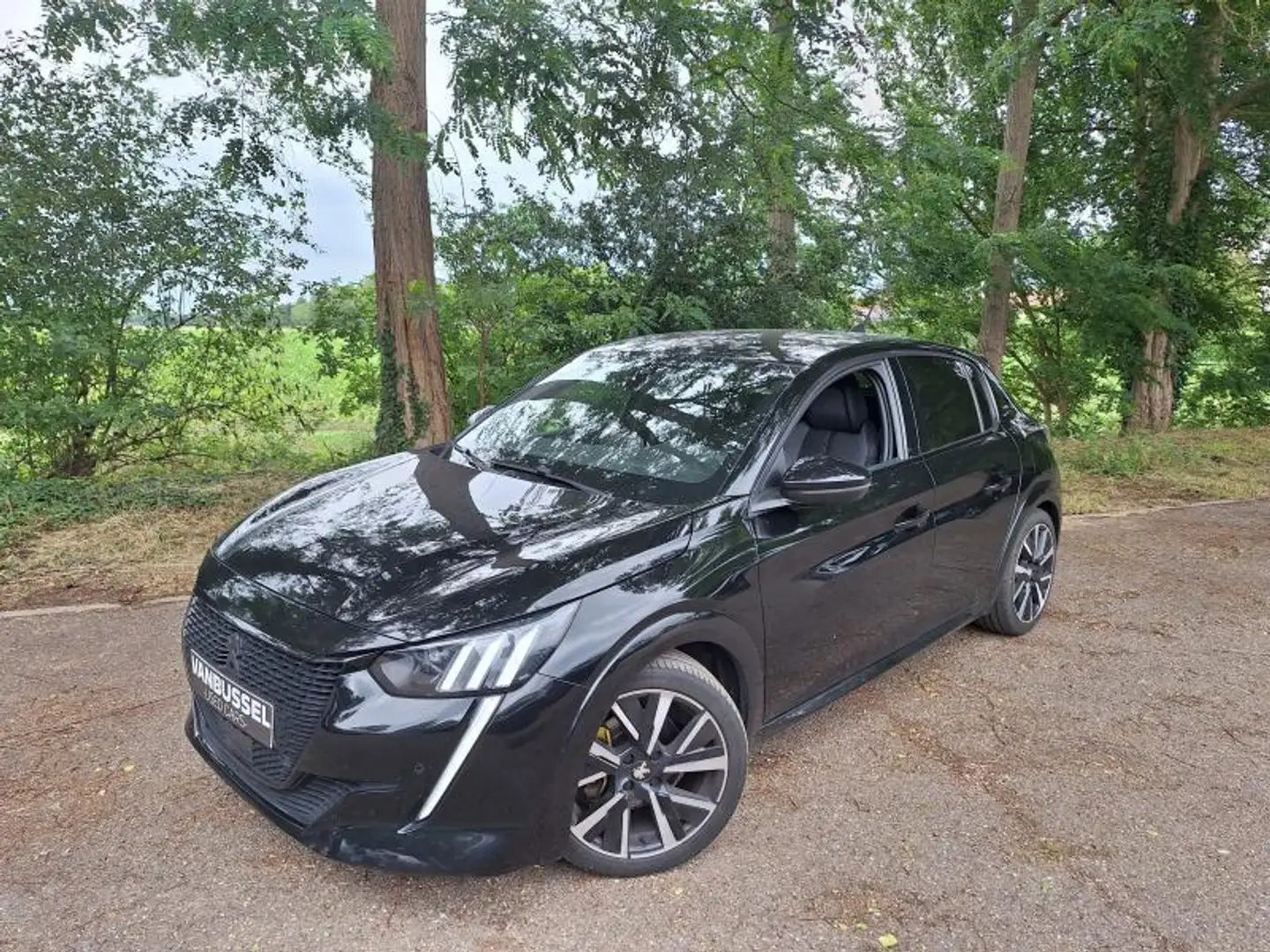 Peugeot 208 GT Line Noir - 1