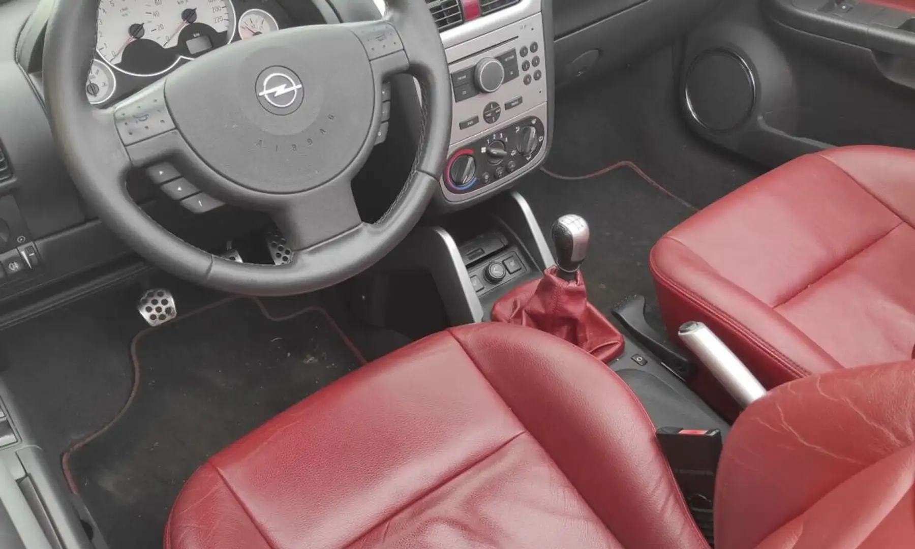 Opel Tigra Tigra cab 1.4 - 90 Twinport Linea Rossa Noir - 2