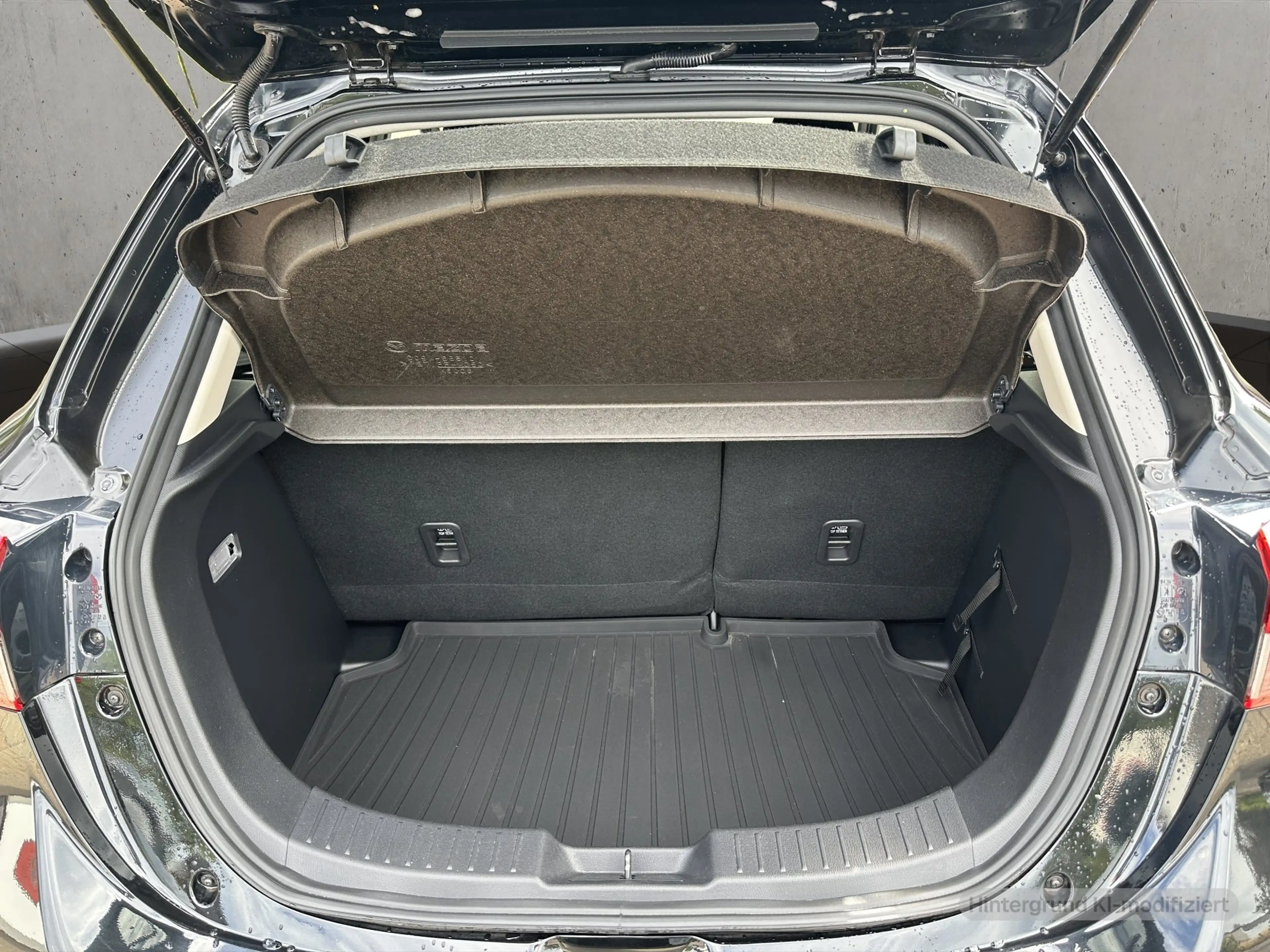 Mazda 2 G 90 PS 6MT FWD HOMURA — photo 11