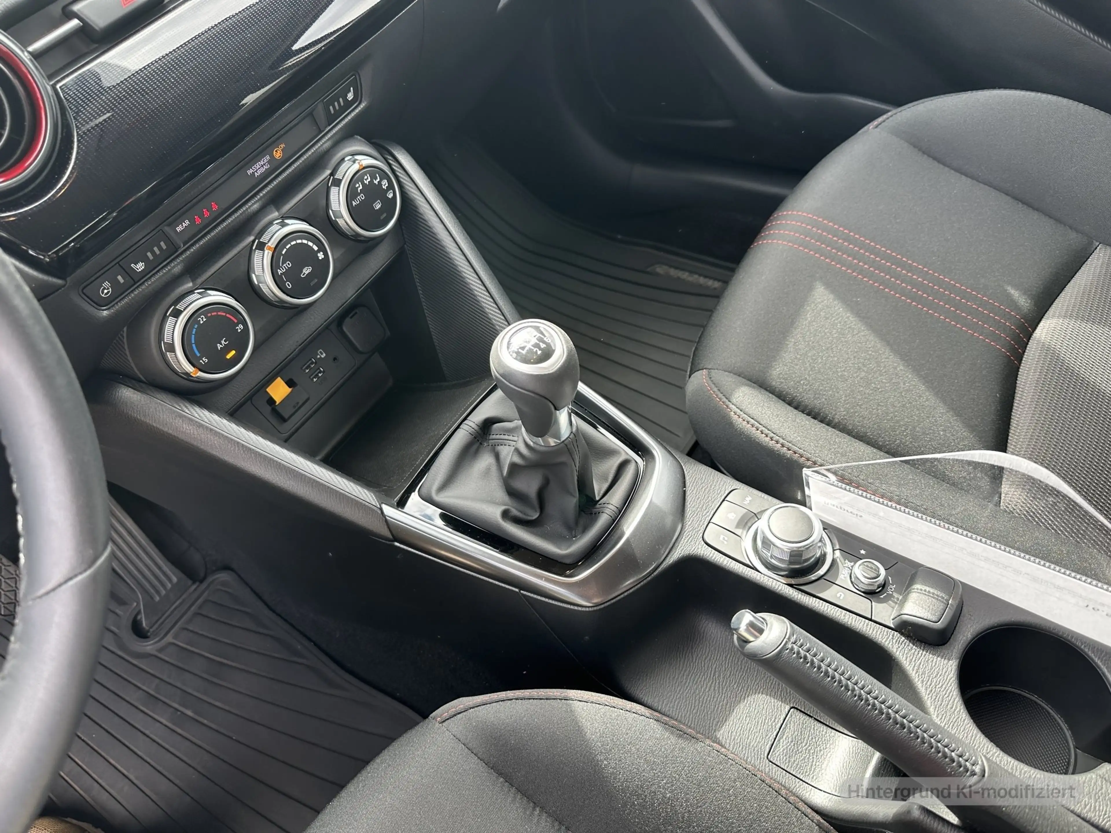 Mazda 2 G 90 PS 6MT FWD HOMURA — photo 8