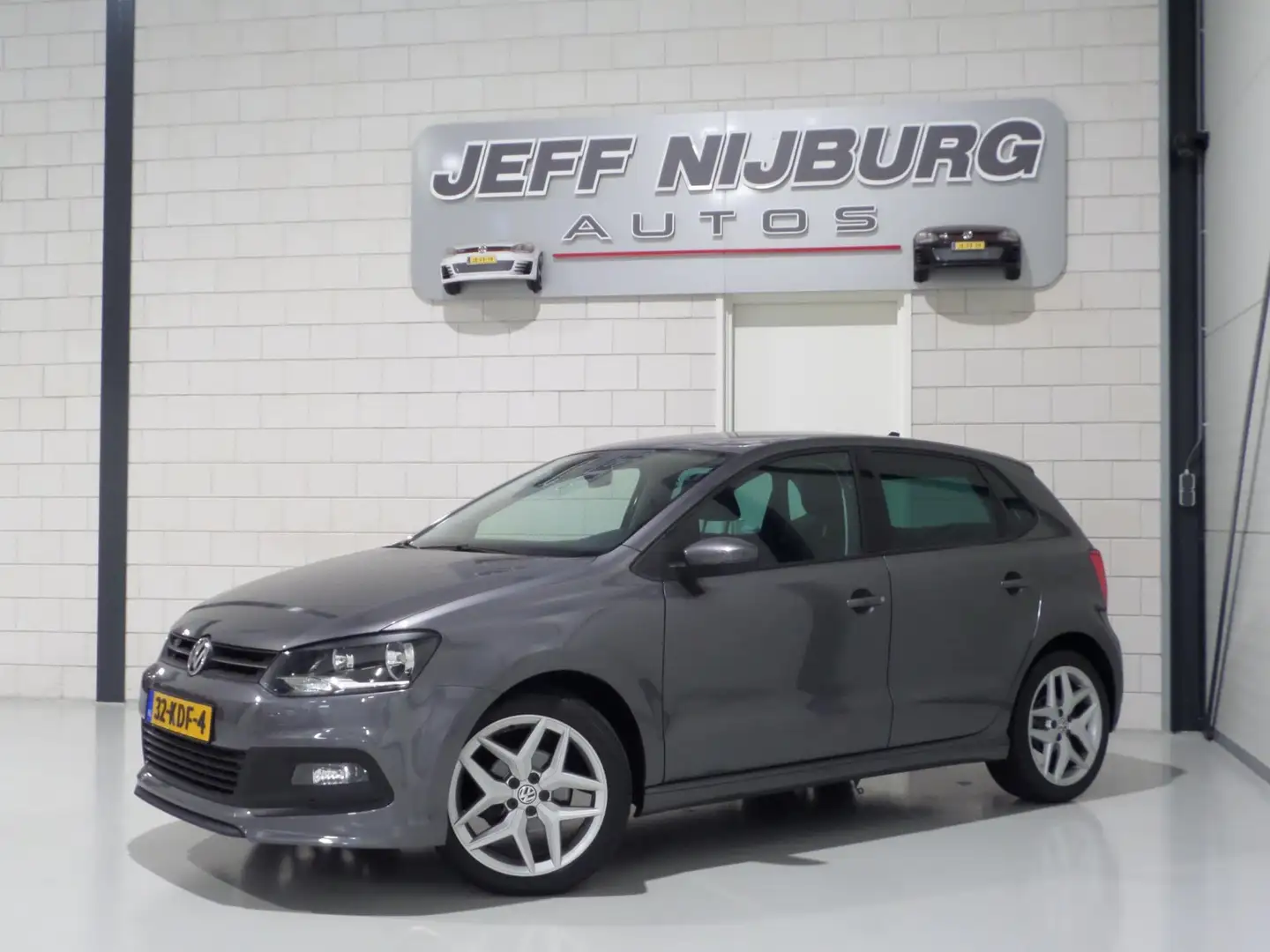 Volkswagen Polo 1.4-16V DSG Highline R-Line "Origineel NL!" Naviga Grijs - 2