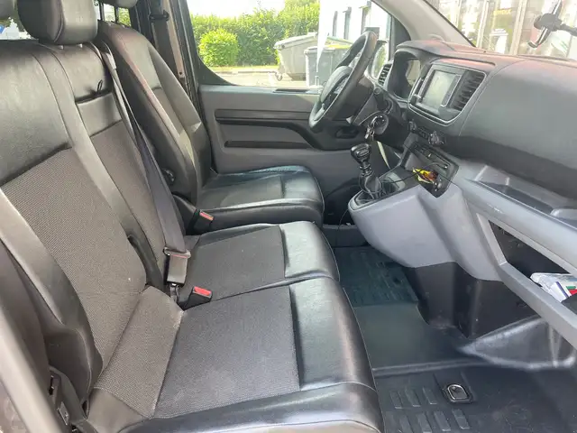 Peugeot Expert view 9