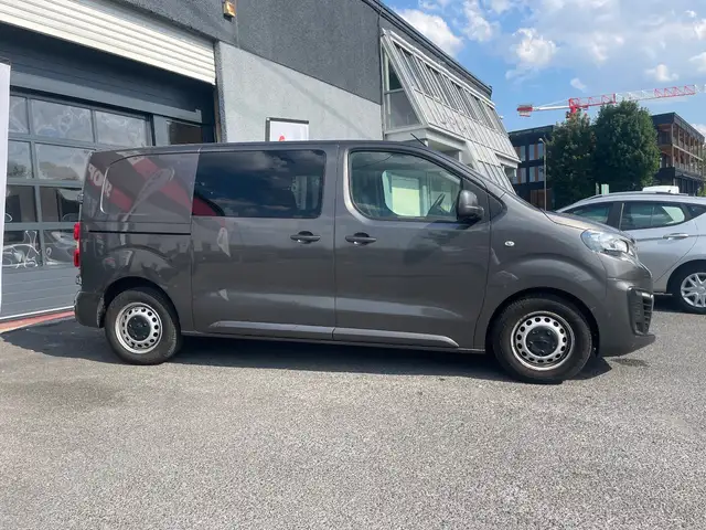 Peugeot Expert view 4