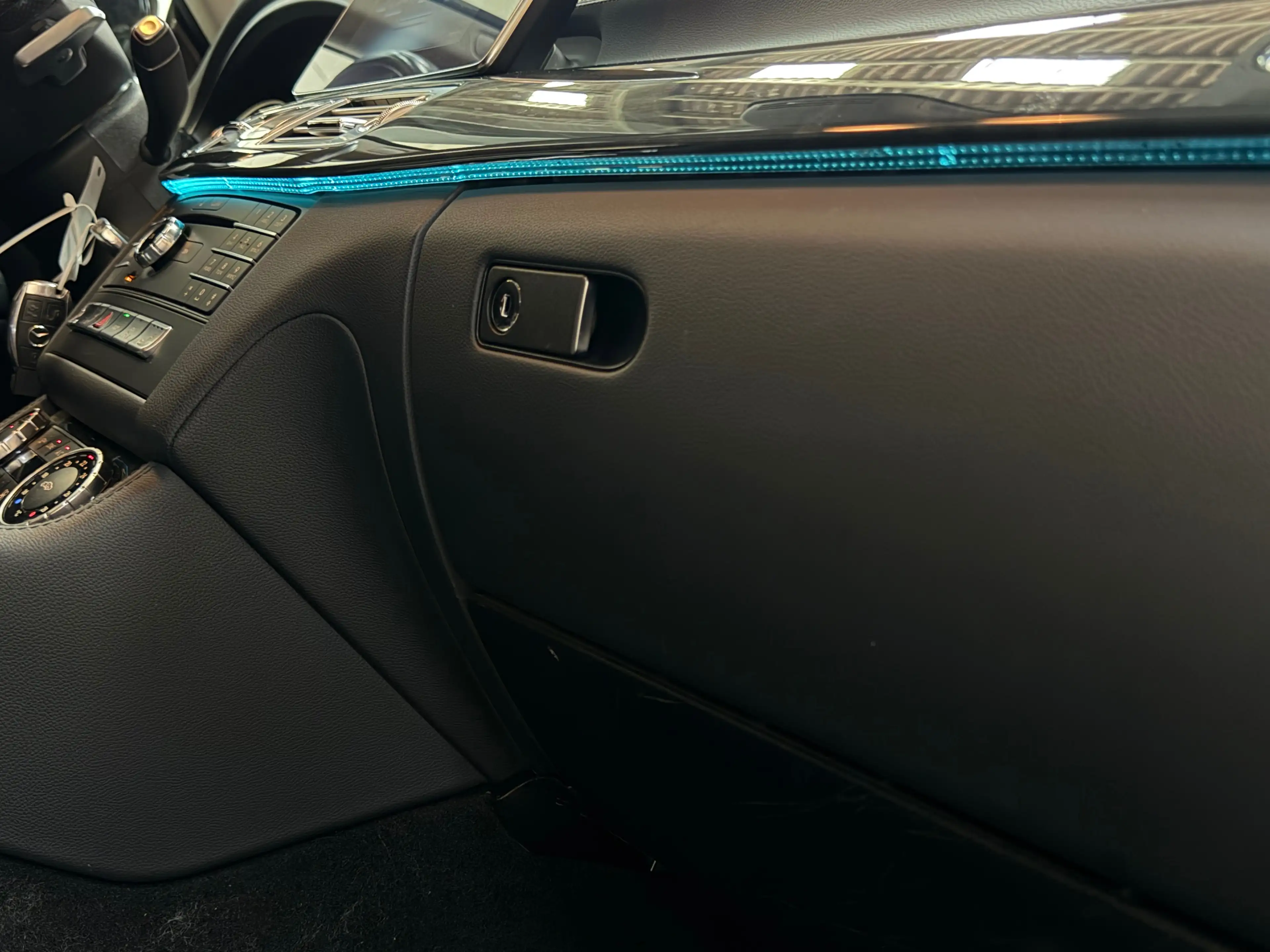 Mercedes-Benz CLS 220 BlueTEC Euro 6 — photo 11