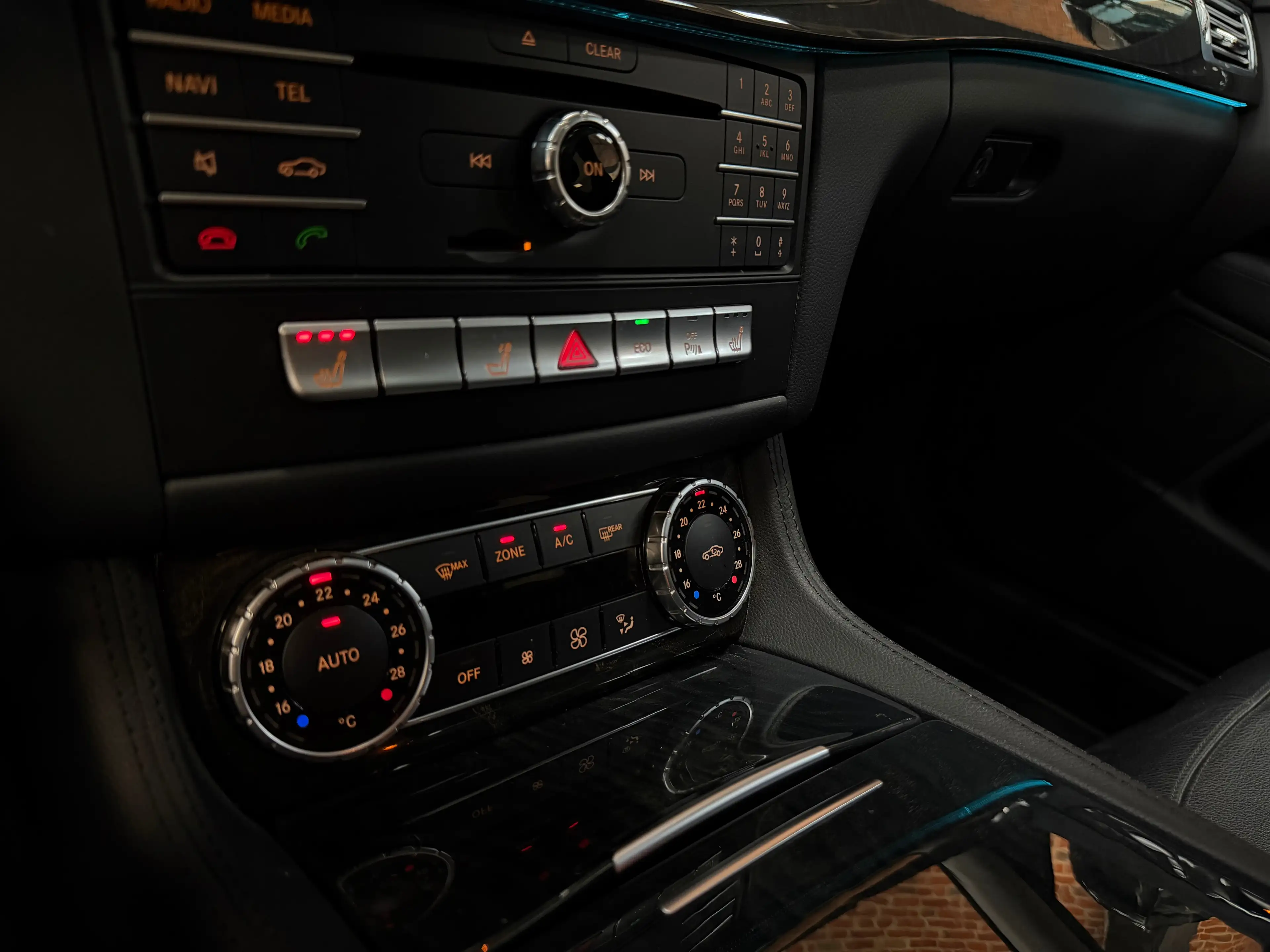 Mercedes-Benz CLS 220 BlueTEC Euro 6 — photo 13