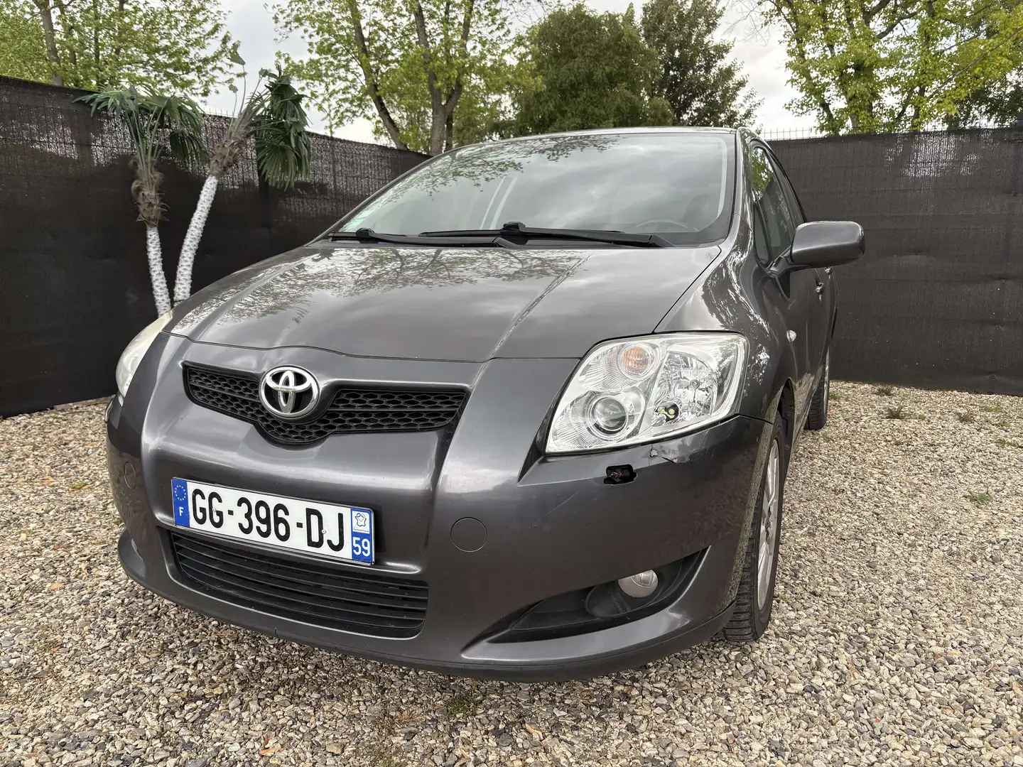 Toyota Auris 2.0 D-4D Linea Sol MARCHAND OU EXPORT Grigio - 1