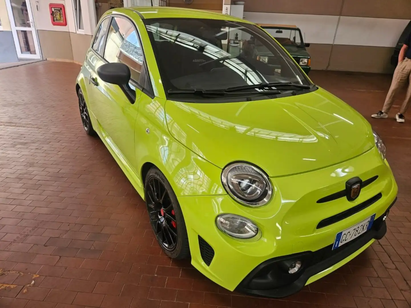 Abarth 595 1.4 Turbo T-Jet 180 CV Competizione Jaune - 2