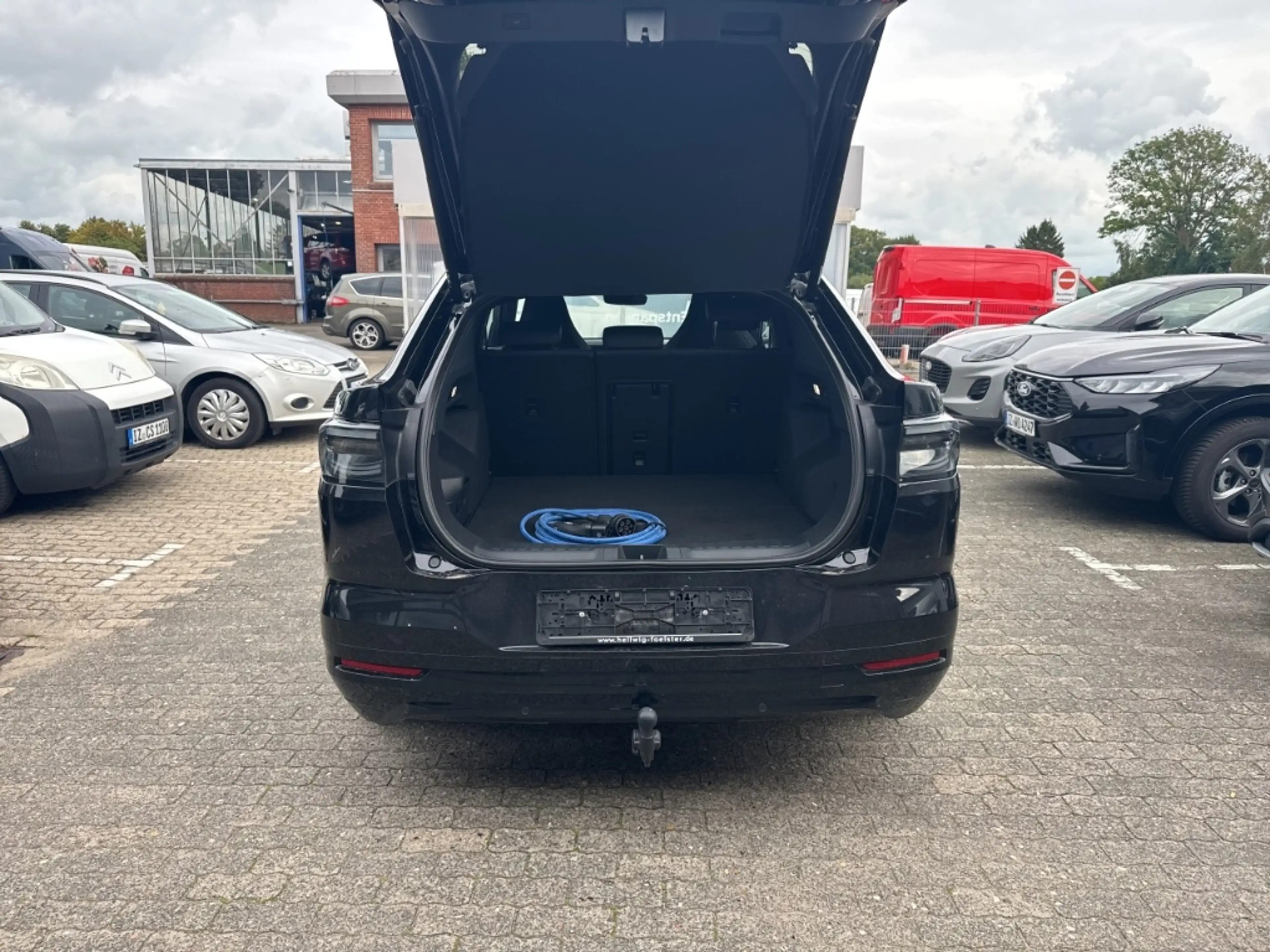 Ford Capri ELECT 77KW/H EXTENDET RWD RANGE NAVI / LED / AHK — photo 6
