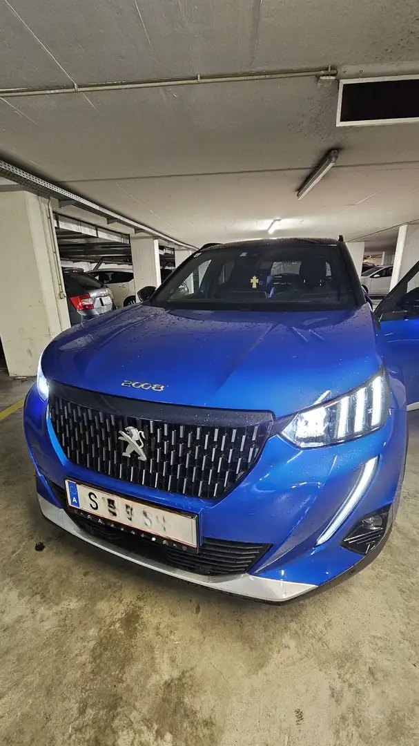 Peugeot 2008 PureTech 130 EAT8 GT - 1