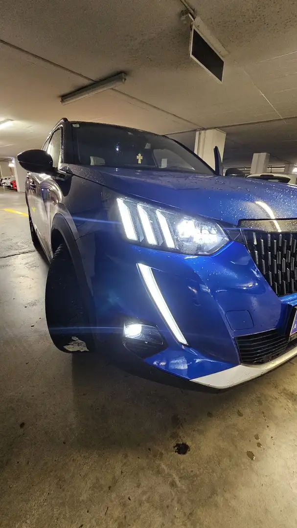 Peugeot 2008 PureTech 130 EAT8 GT - 2