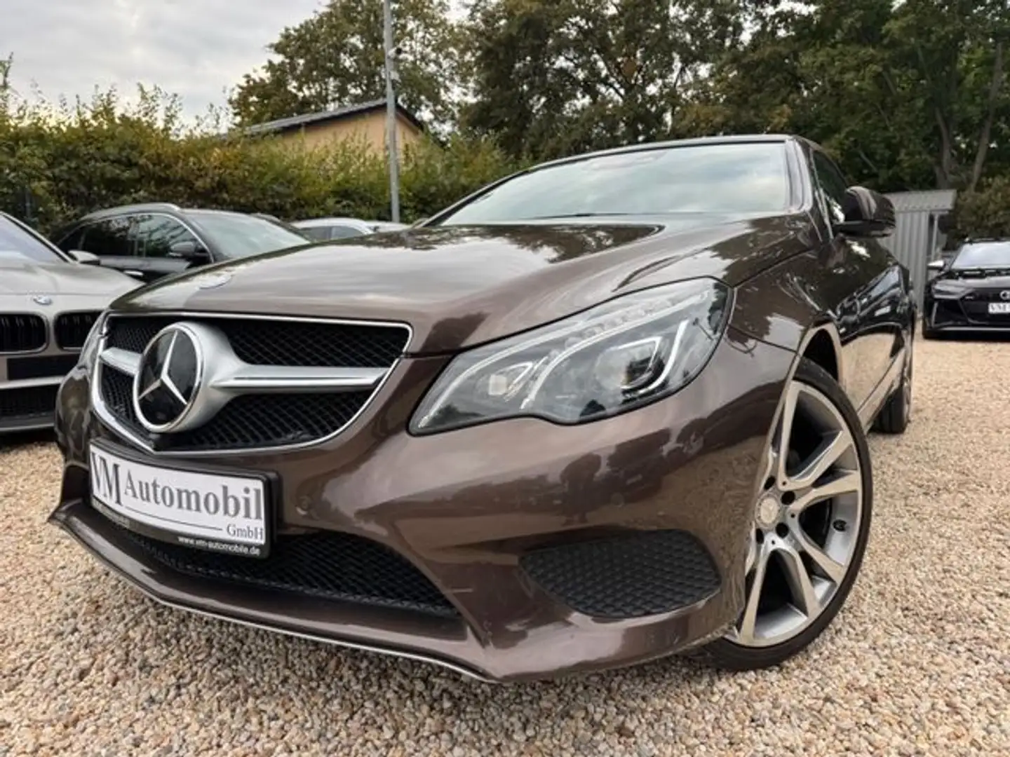 Mercedes-Benz E 250 Cabrio AMG 360Kam*ACC*Navi*SitzHz. Braun - 1