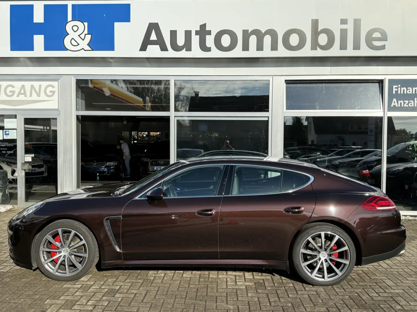 Porsche Panamera Braun - 1