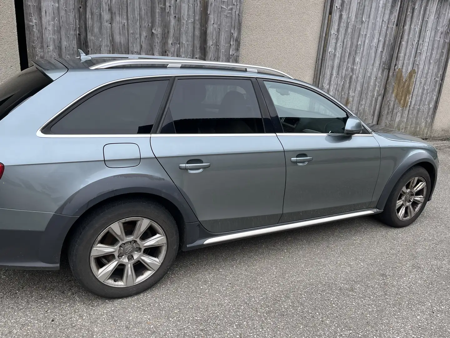 Audi A4 allroad 2,0 TDI quattro DPF - 2